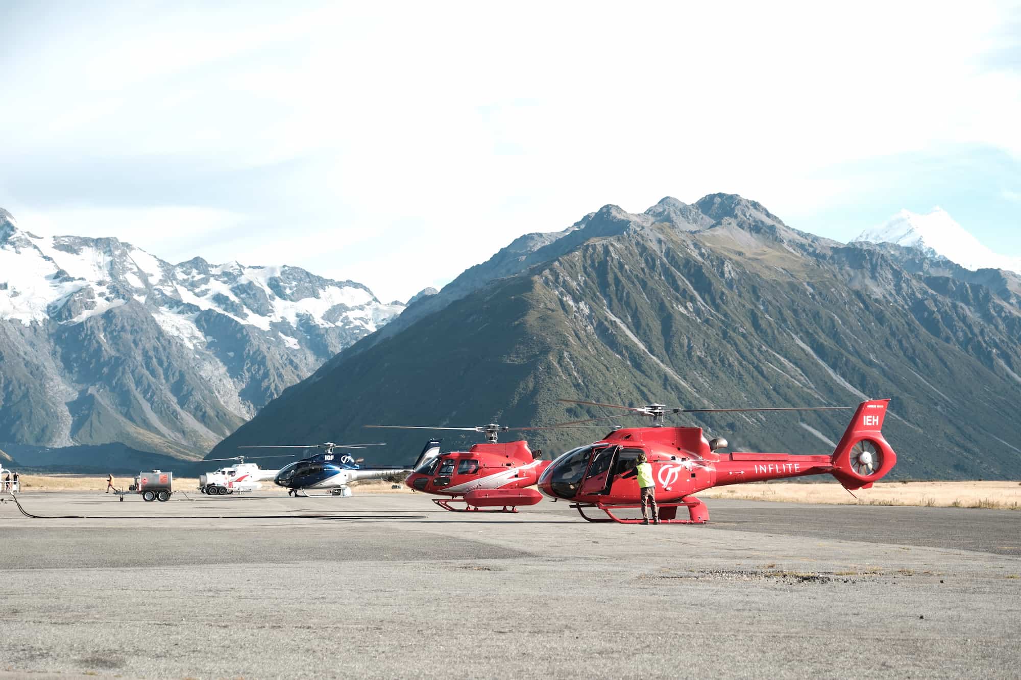 紐西蘭旅遊 庫克山Mt. Cook 直升機體驗 塔斯曼冰川、冰川湖、山頂拍照體驗