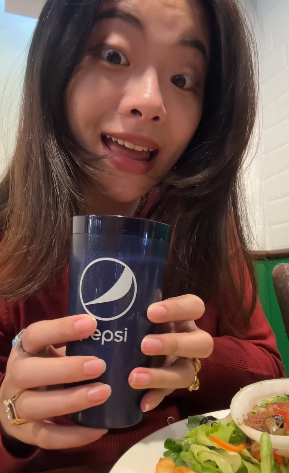 Juicy bun Burger 就是棒美式餐廳 政大餐廳推薦 政大學生沒人不知道的漢堡店！