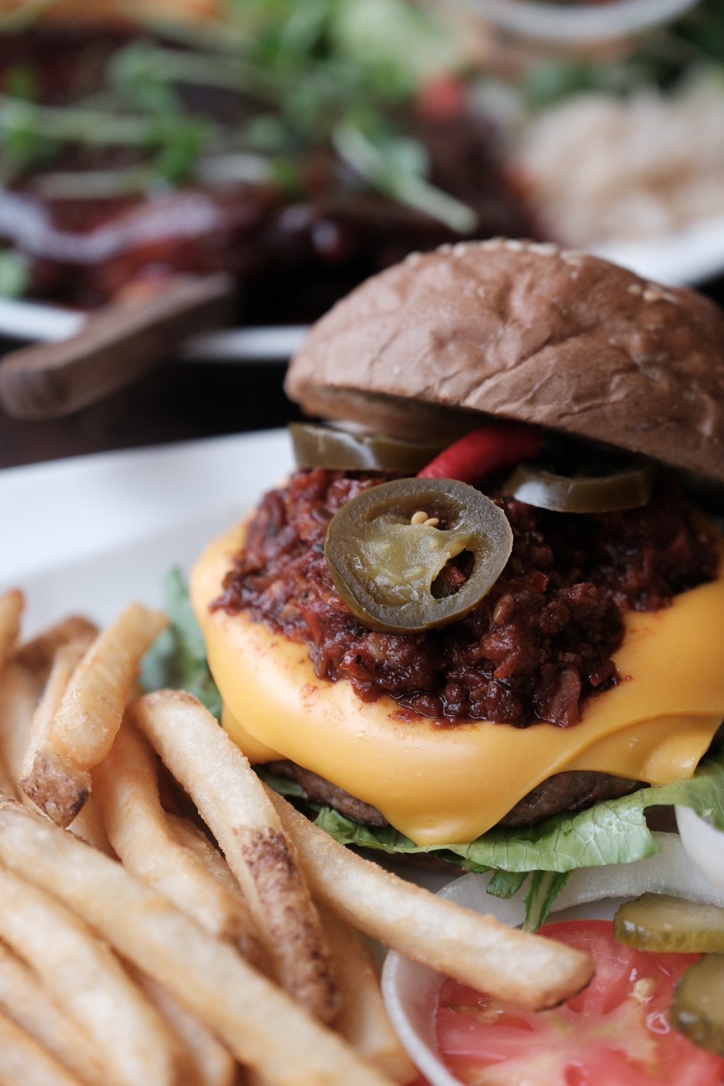 Juicy bun Burger 就是棒美式餐廳 政大餐廳推薦 政大學生沒人不知道的漢堡店！