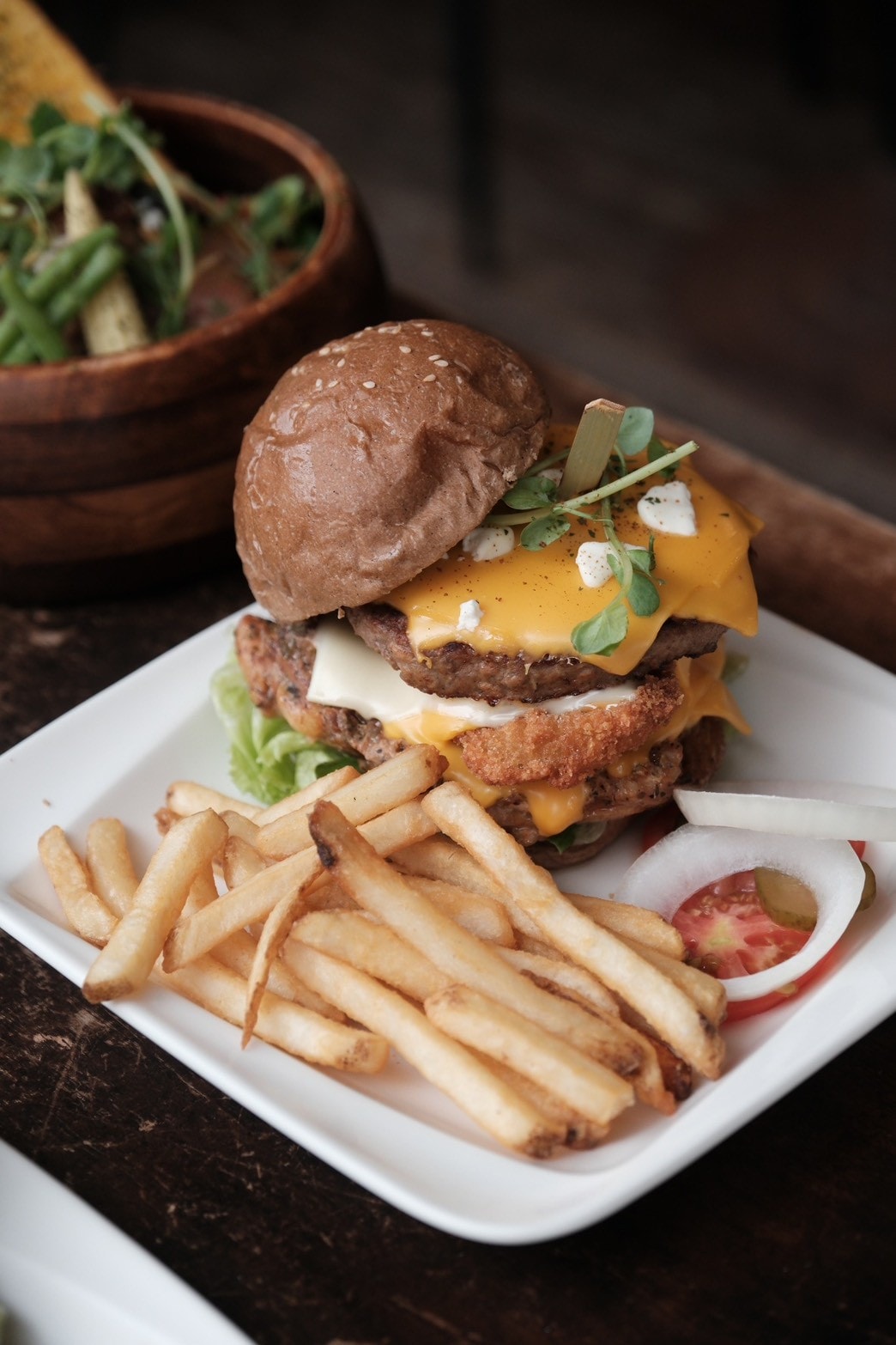 Juicy bun Burger 就是棒美式餐廳 政大餐廳推薦 政大學生沒人不知道的漢堡店！